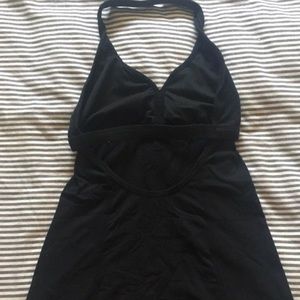 Lululemon black top size 2